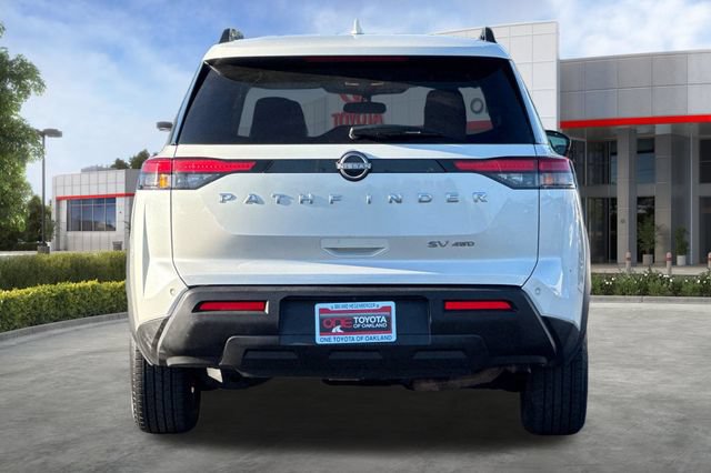 Used 2024 Nissan Pathfinder SV AWD/4WD image 5