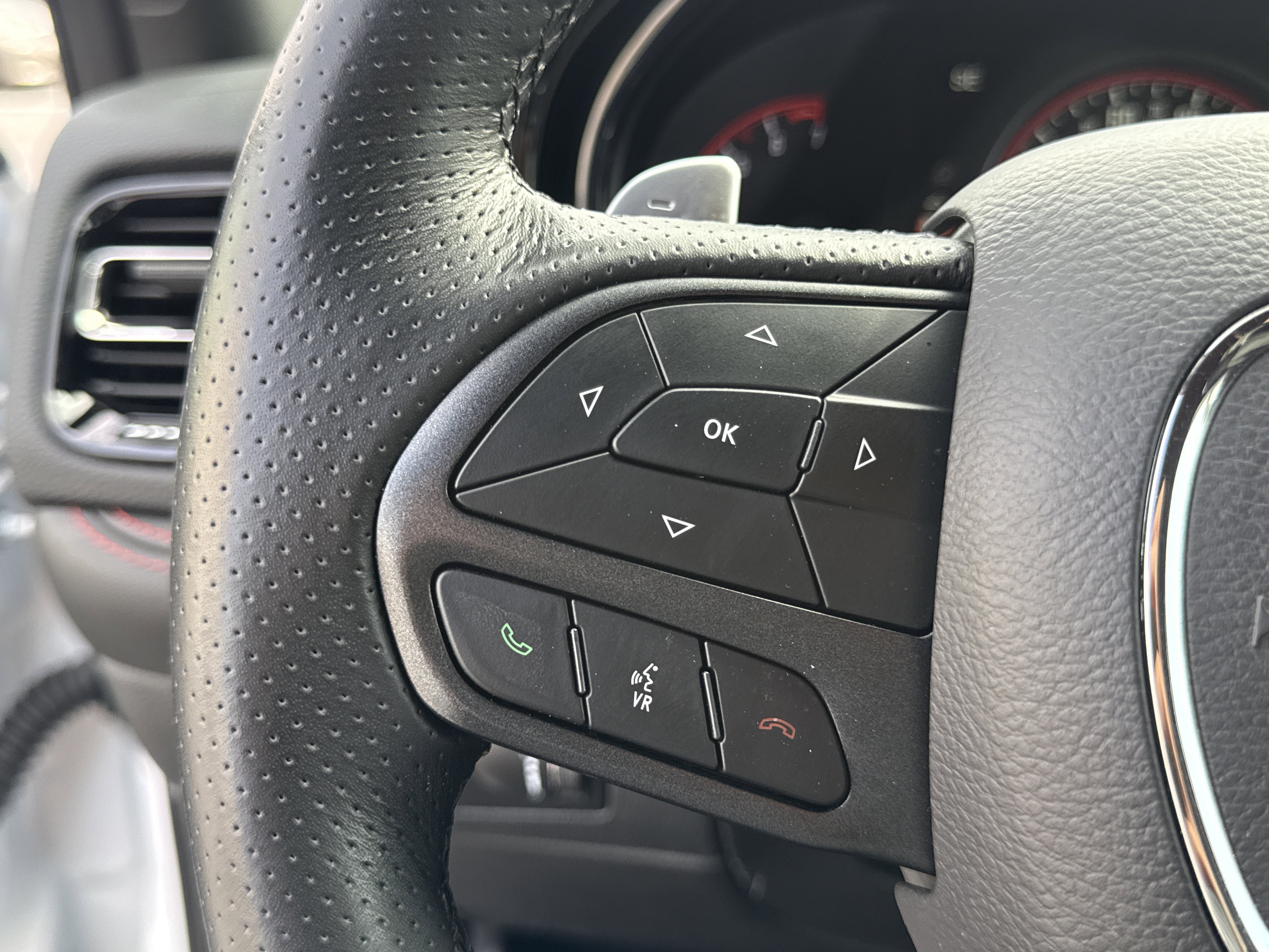 Used 2025 Dodge Durango GT image 17