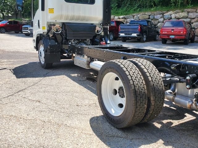New 2025 Chevrolet Low Cab Forward RWD image 4