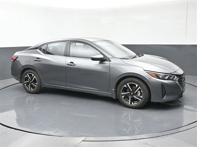 Certified 2025 Nissan Sentra SV image 1