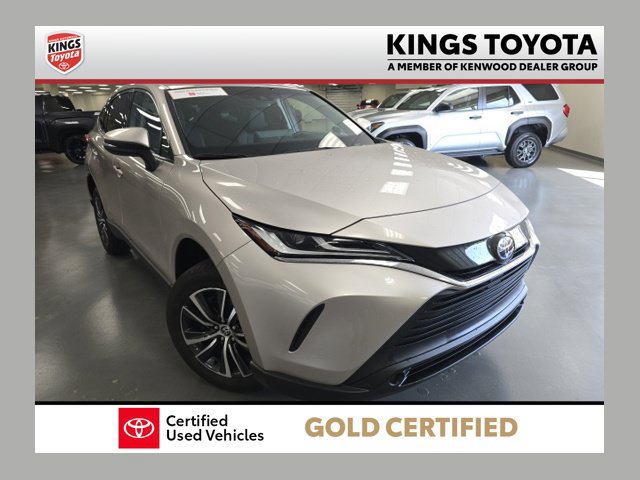 Certified 2024 Toyota Venza LE AWD/4WD image 1