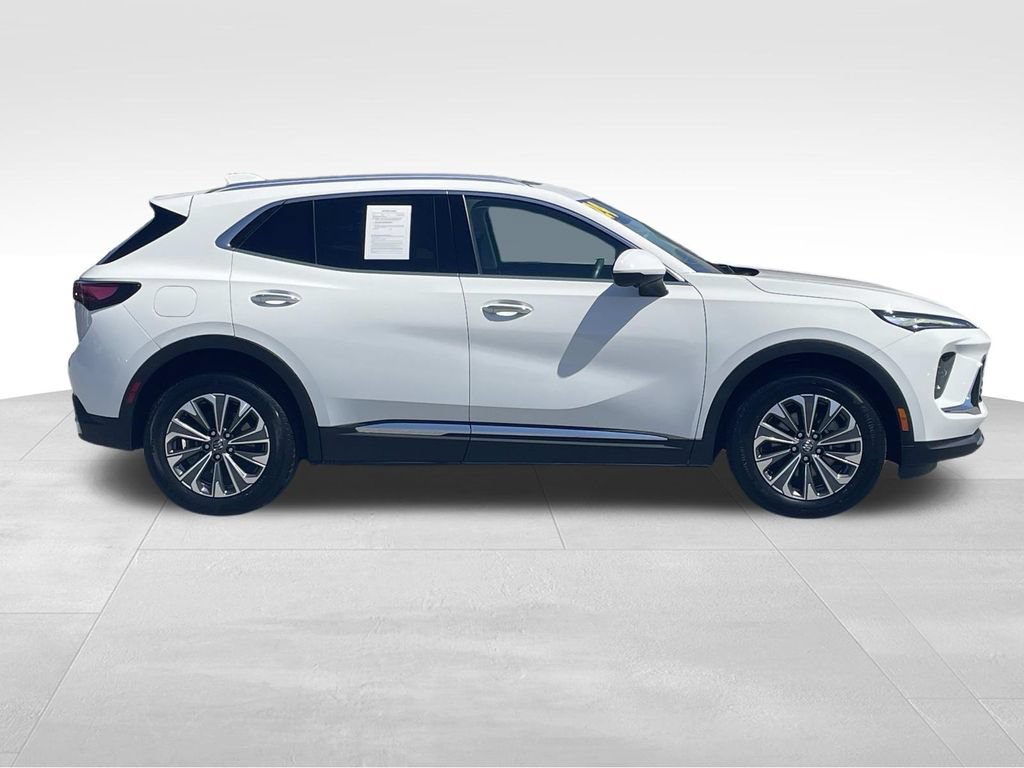 Used 2024 Buick Envision Preferred AWD/4WD video 2