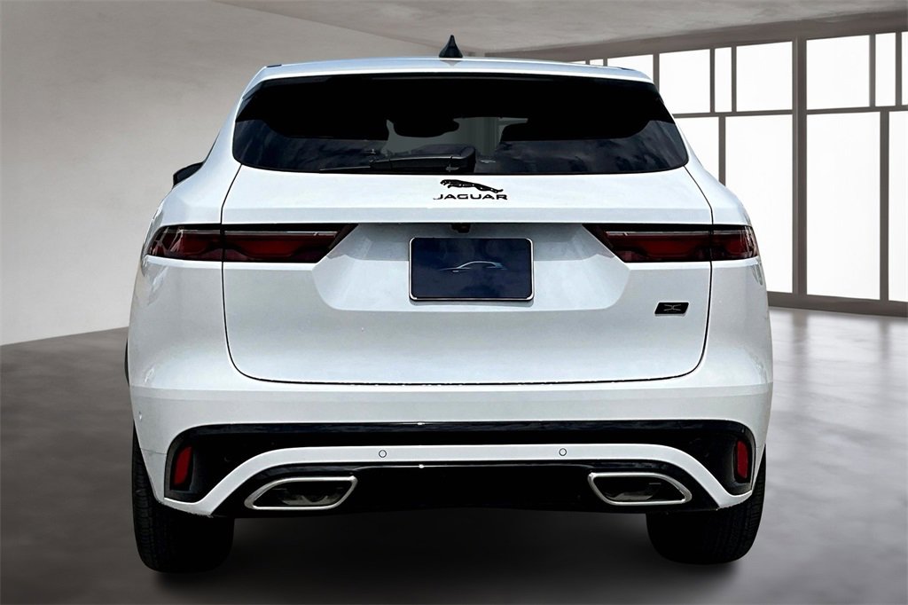 New 2026 Jaguar F-PACE R-Dynamic S image 4
