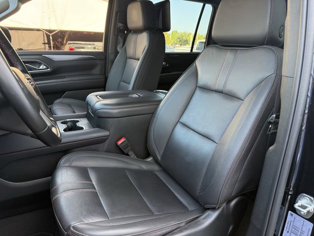 Used 2024 Chevrolet Suburban RST w/ Luxury Package RWD image 24