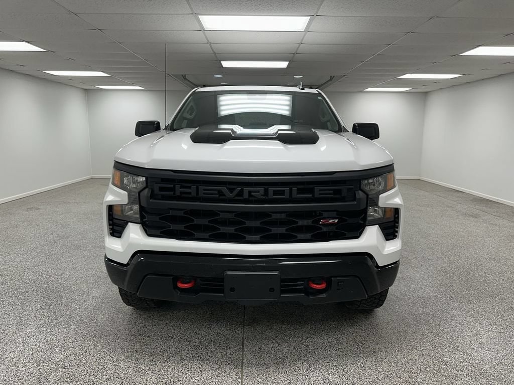 Used 2022 Chevrolet Silverado 1500 Custom Trail Boss AWD/4WD image 3