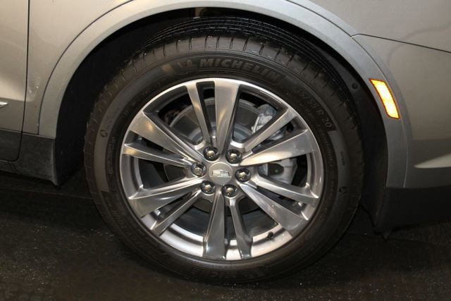 Certified 2023 Cadillac XT5 Premium Luxury AWD/4WD image 32