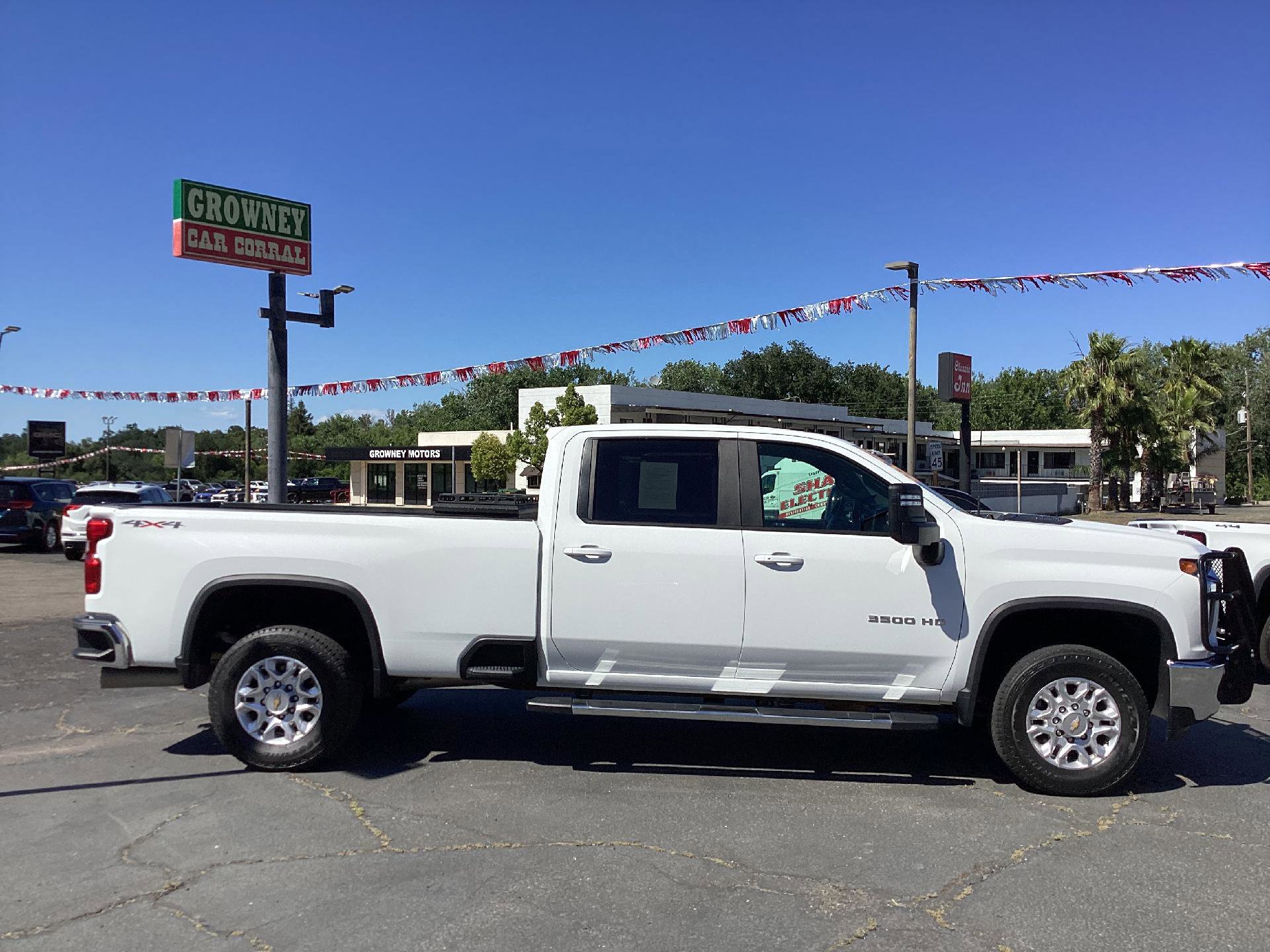 Used 2021 Chevrolet Silverado 3500 LT w/ All Star Edition AWD/4WD image 2