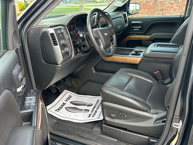 Used 2017 Chevrolet Silverado 1500 LTZ w/ Sport Package AWD/4WD image 13