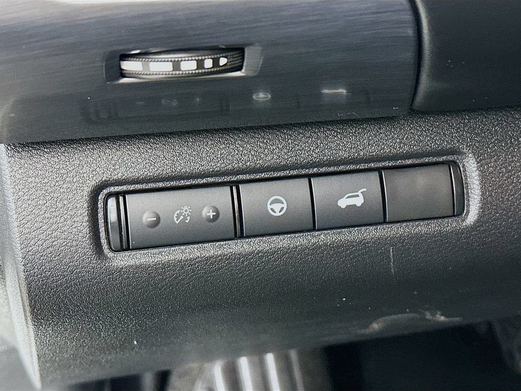 Certified 2024 Nissan Pathfinder SL AWD/4WD image 16