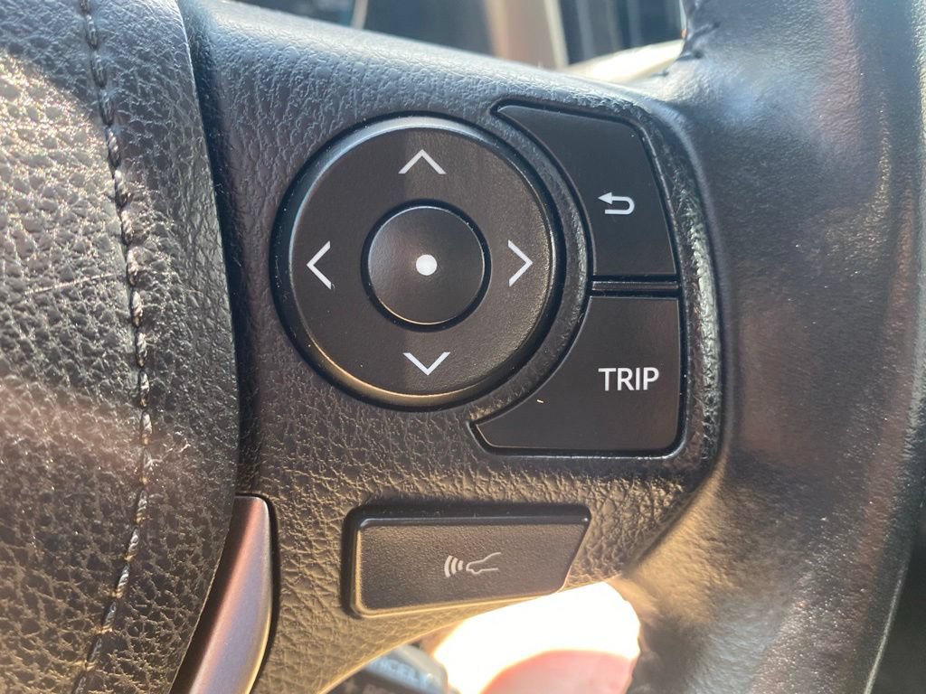 Used 2016 Toyota RAV4 XLE AWD/4WD image 29