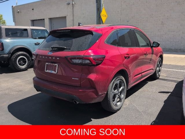 Used 2024 Ford Escape ST-Line w/ Tech Pack #1 AWD/4WD image 6