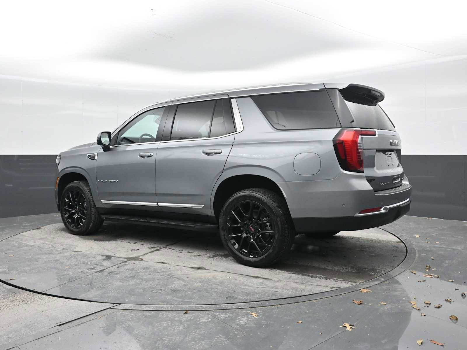 New 2026 GMC Yukon Elevation w/ LPO, Floor Liner Package image 3