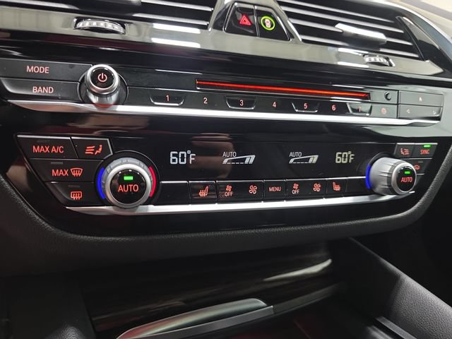 Used 2019 BMW 540i xDrive AWD/4WD image 23