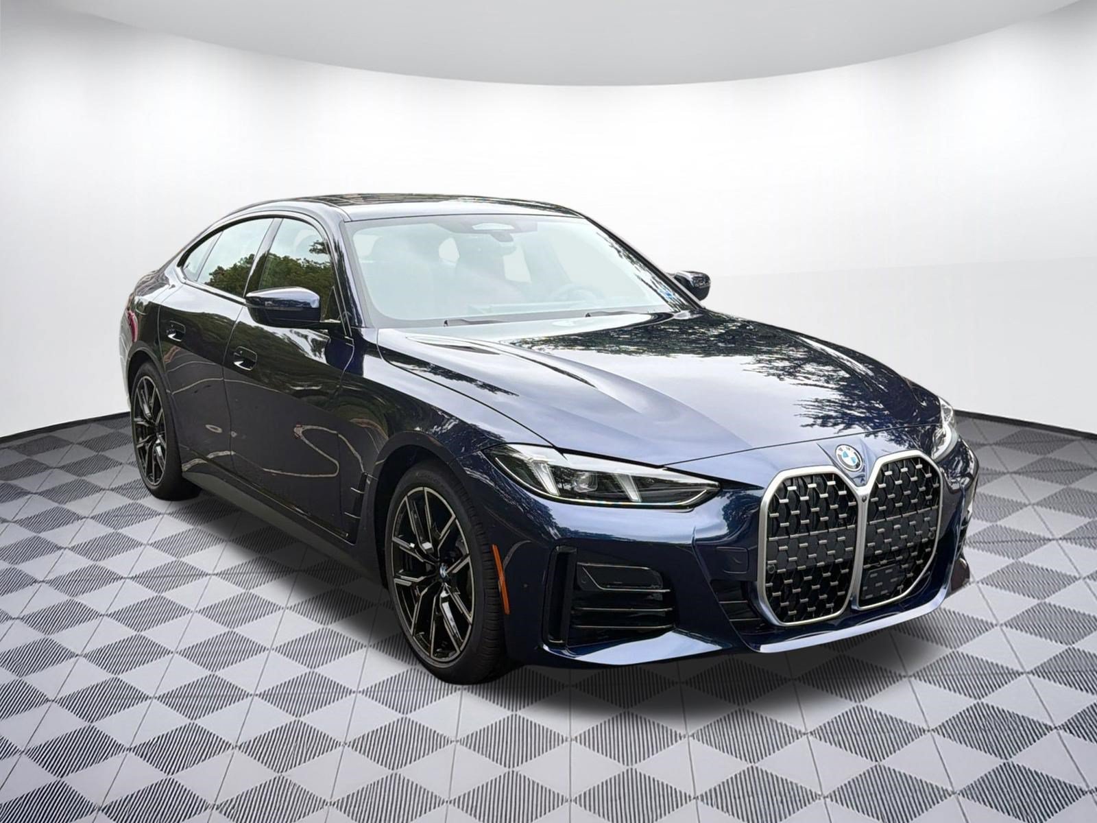 New 2026 BMW 430i xDrive w/ M Sport Package AWD/4WD image 7