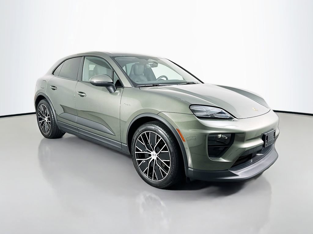 Certified 2024 Porsche Macan 4 Electric image 7