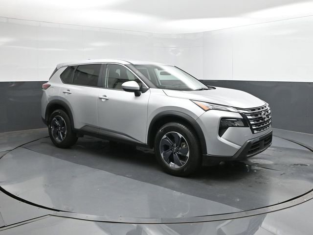 Used 2025 Nissan Rogue SV FWD image 26