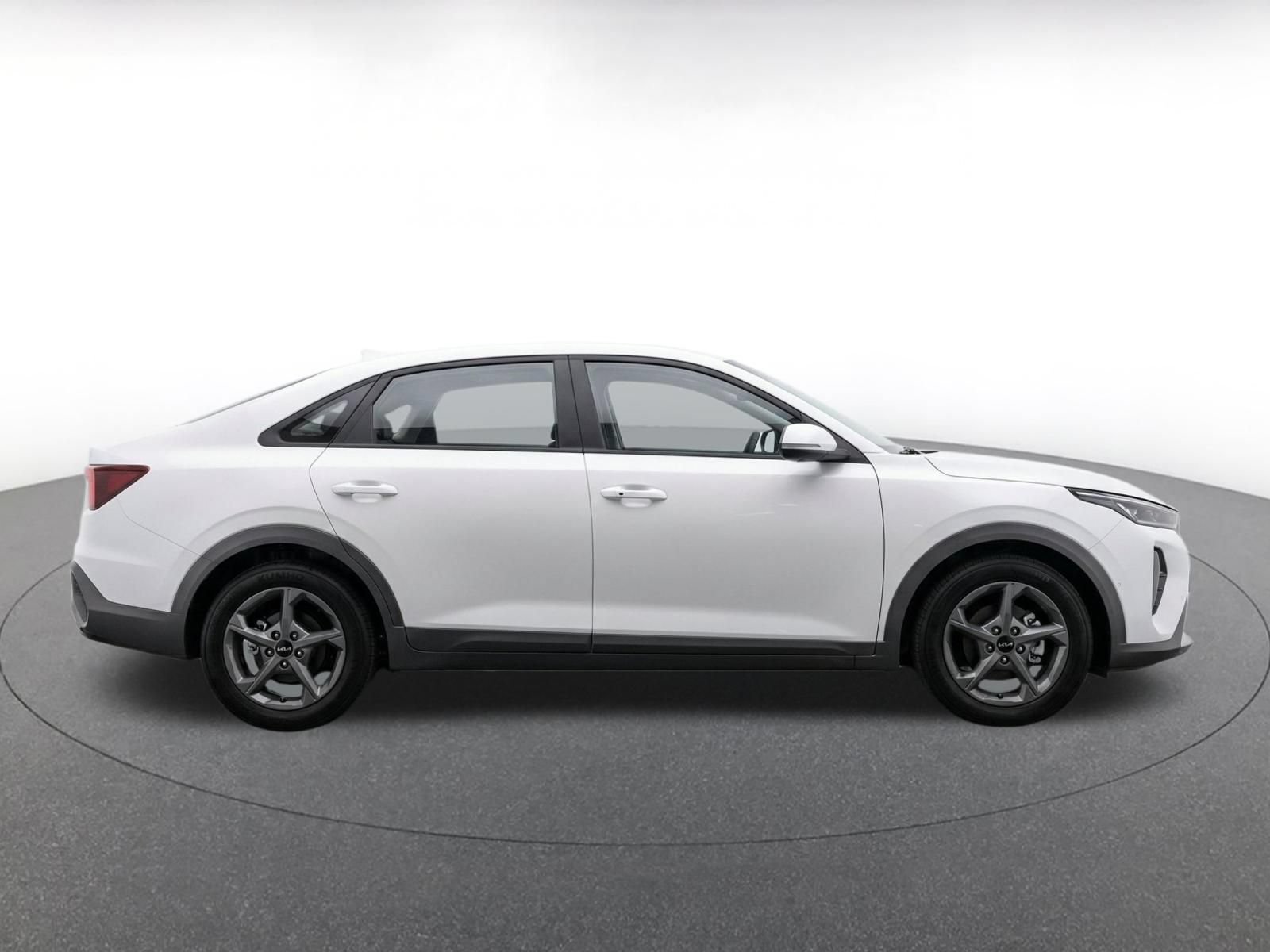 Used 2025 Kia K4 FWD image 10