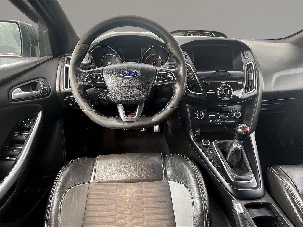 Used 2016 Ford Focus ST w/ Equipment Group 401A FWD image 8