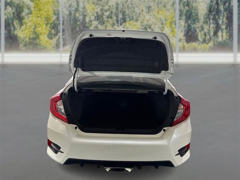 Used 2021 Honda Civic Sport image 11