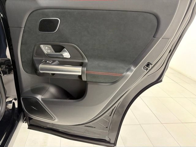 Used 2024 Mercedes-Benz GLA 35 AMG 4MATIC image 41