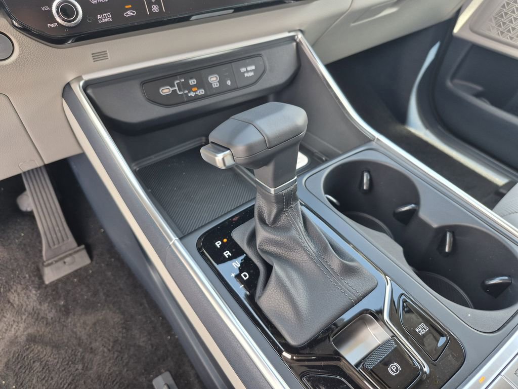 New 2026 Kia Carnival EX FWD image 9