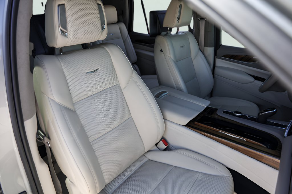 Used 2023 Cadillac Escalade Premium Luxury Platinum w/ LPO, Radiant Package RWD image 36