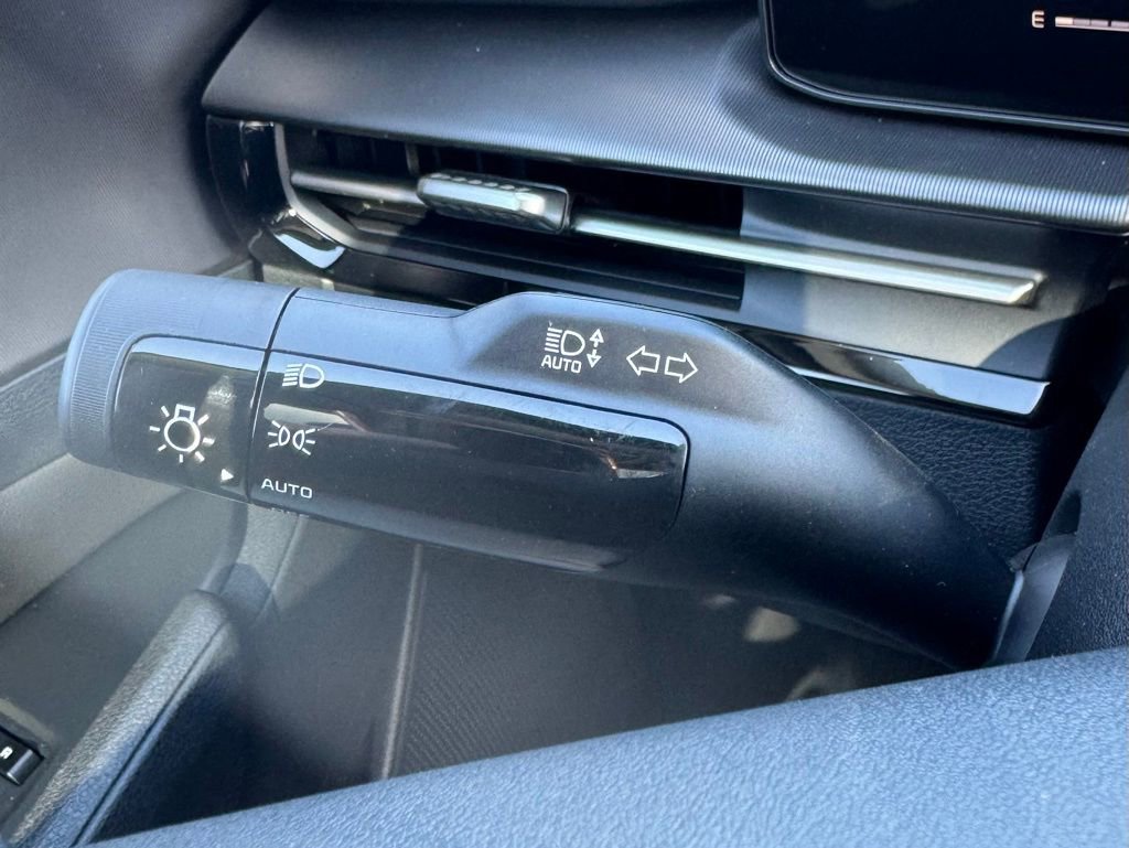 New 2026 Kia Sportage EX AWD/4WD image 17