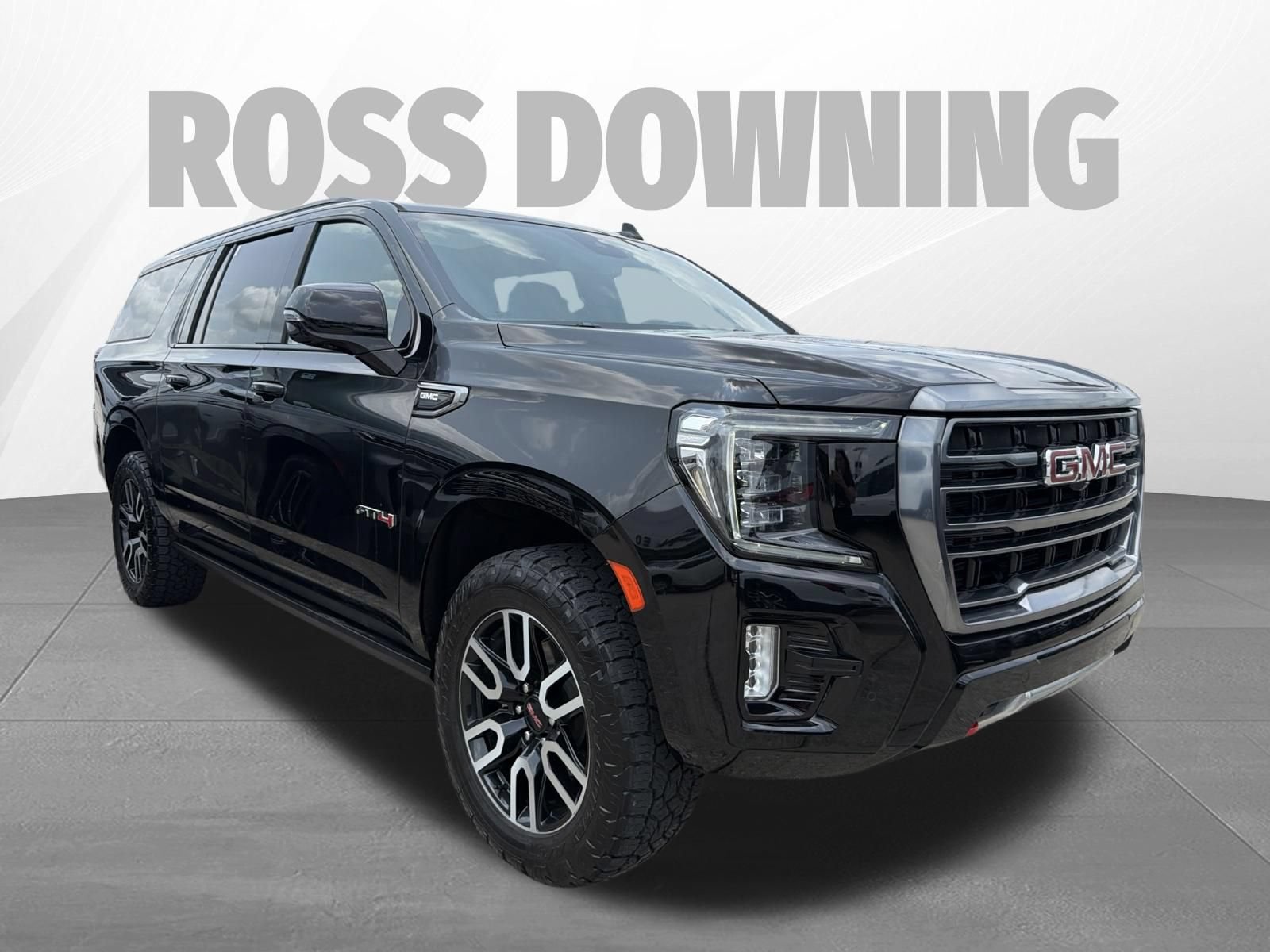 Used 2023 GMC Yukon XL AT4 AWD/4WD image 3