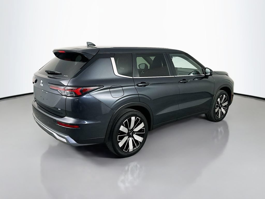 Used 2025 Mitsubishi Outlander SE AWD/4WD image 7