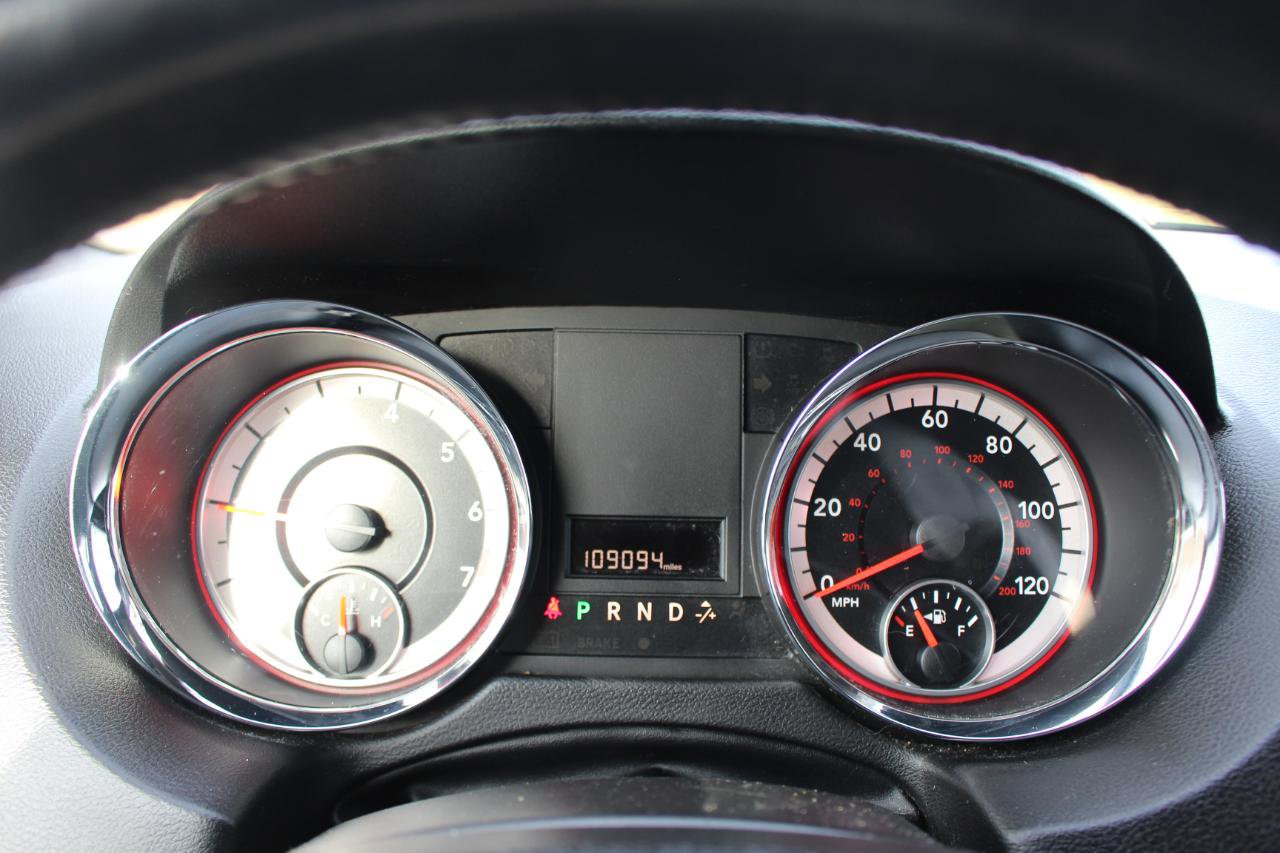 Used 2019 Dodge Grand Caravan SXT FWD image 21