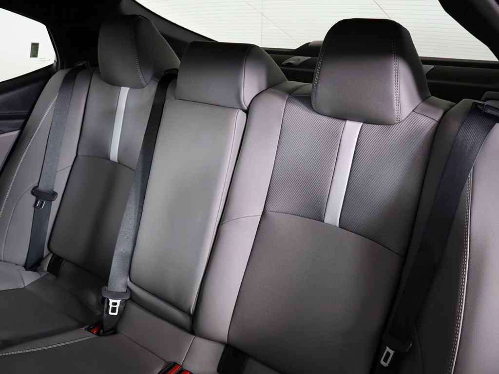 Used 2025 Toyota Camry SE FWD image 30