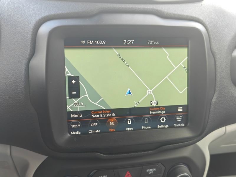 Used 2022 Jeep Renegade Latitude image 30