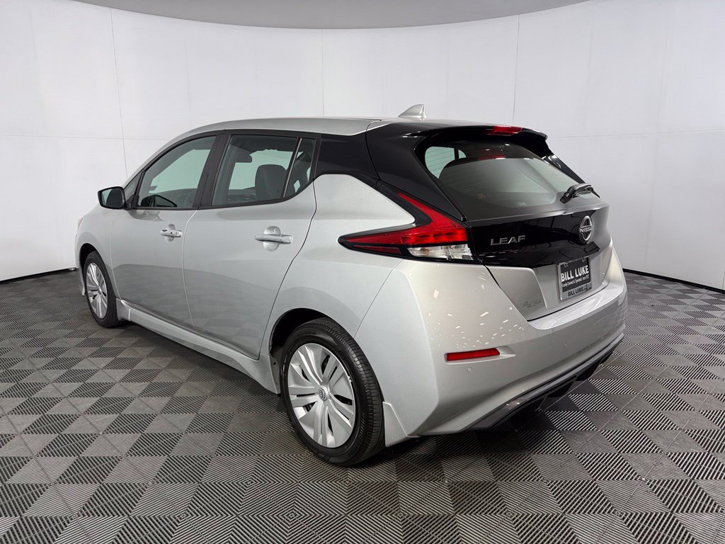 Used 2025 Nissan Leaf S FWD image 9