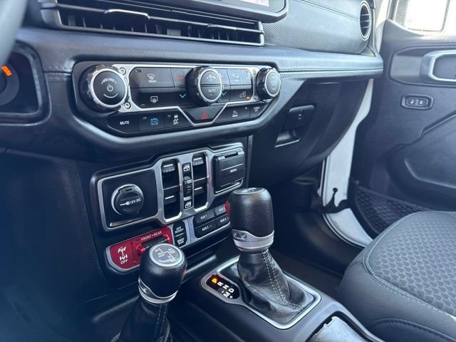 Used 2024 Jeep Wrangler Unlimited Rubicon 4xe AWD/4WD image 15