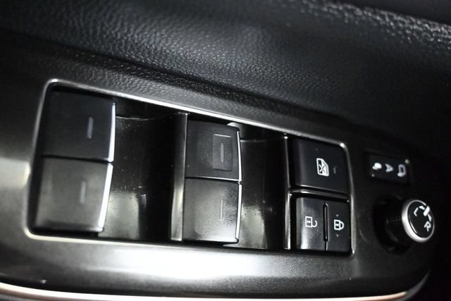 Used 2024 Toyota Crown AWD/4WD image 25