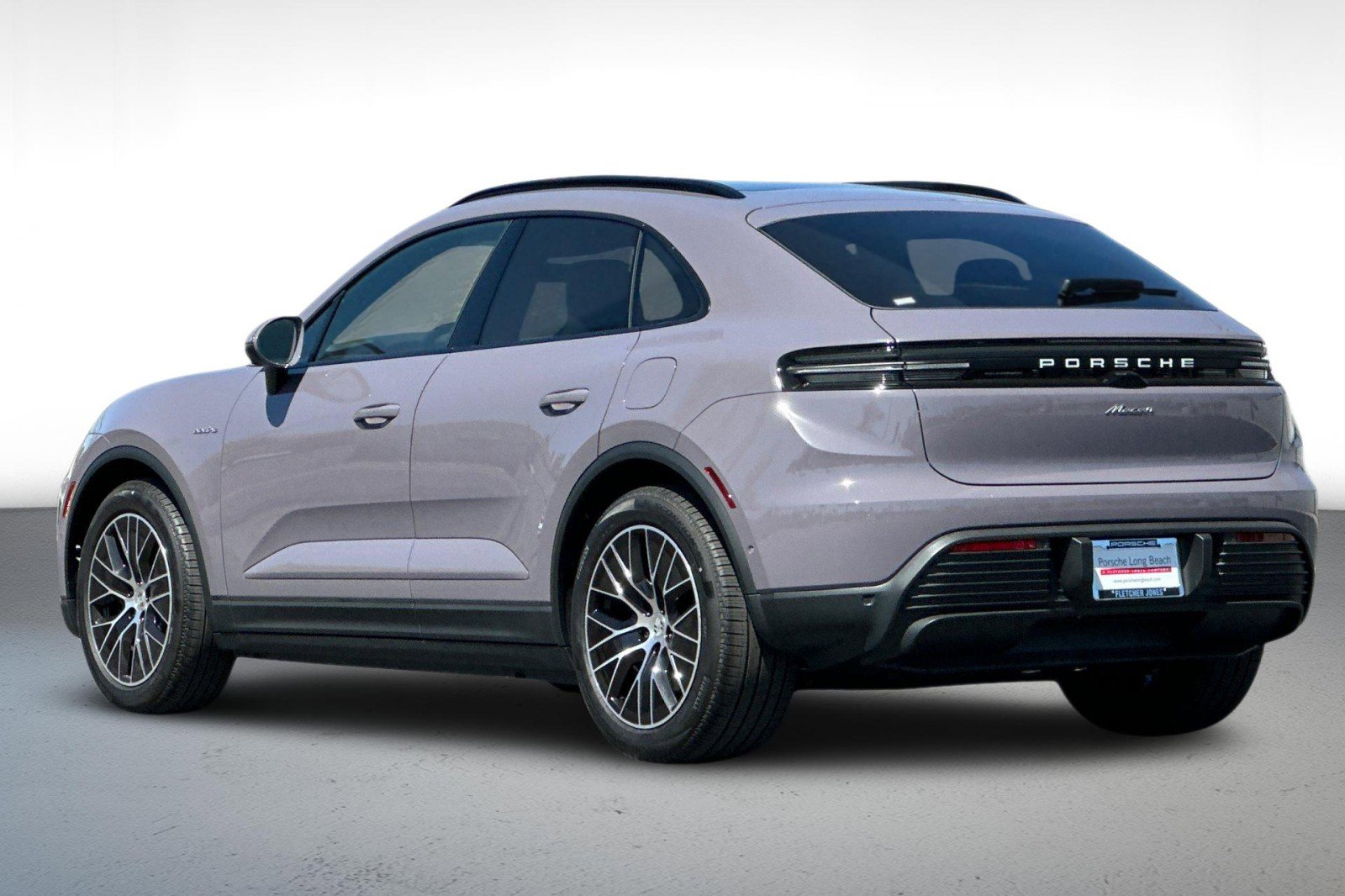 New 2025 Porsche Macan Electric image 3