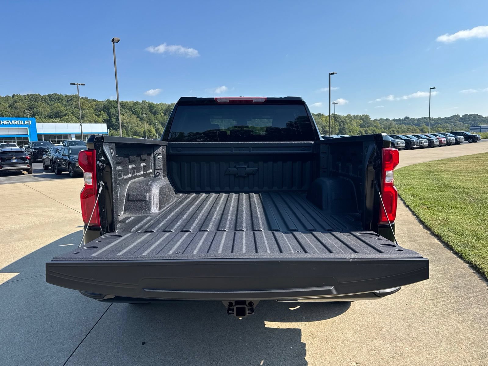 New 2026 Chevrolet Silverado 1500 RST w/ RST Select Package AWD/4WD image 11
