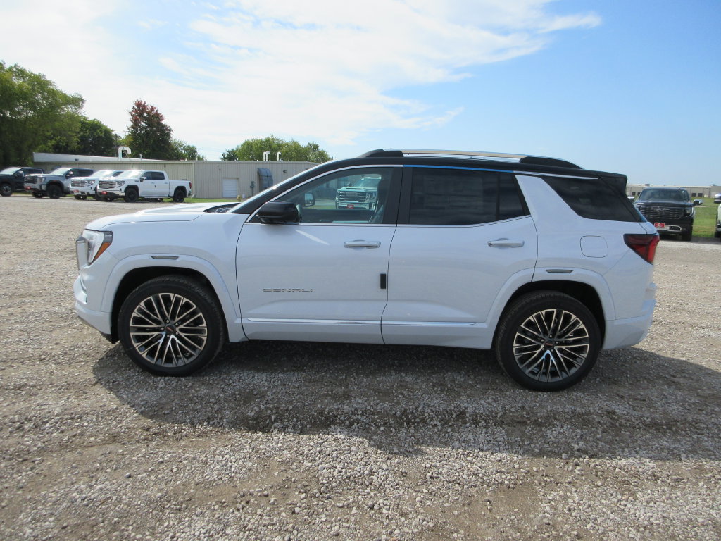 New 2027 GMC Terrain Denali w/ LPO, Black Badging Package AWD/4WD image 6