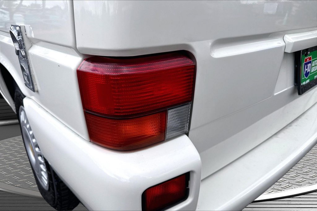 Used 1999 Volkswagen Eurovan Camper FWD image 31