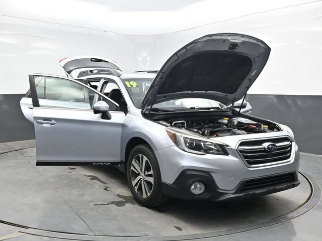 Used 2019 Subaru Outback 2.5i Limited AWD/4WD image 39