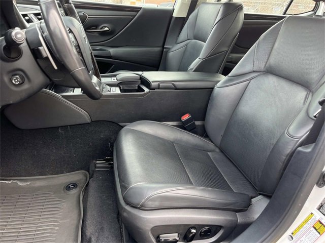 Used 2021 Lexus ES 300h w/ Premium Package image 21