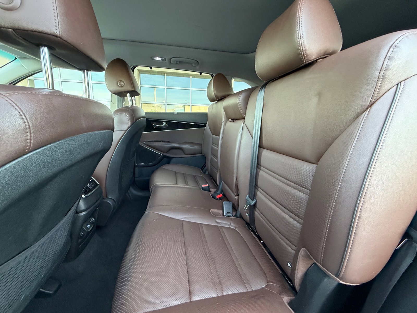 Used 2019 Kia Sorento SX image 17