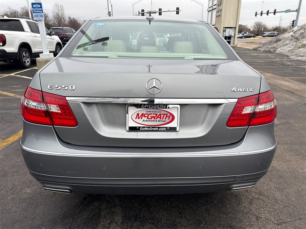 Used 2011 Mercedes-Benz E 550 4MATIC Sedan image 6