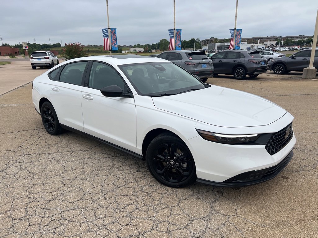 New 2025 Honda Accord SE