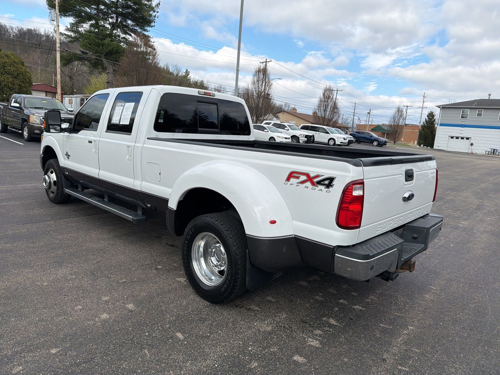 Used 2016 Ford F350 Lariat w/ Lariat Ultimate Package image 3
