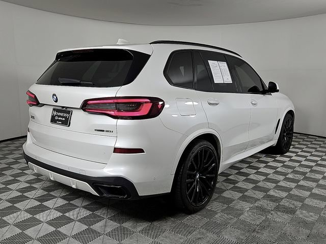 Used 2022 BMW X5 sDrive40i w/ M Sport Package RWD image 4