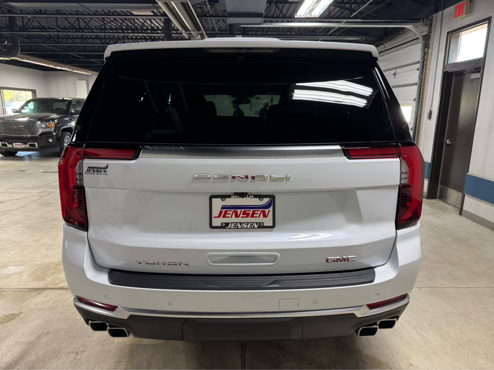 New 2026 GMC Yukon XL Denali w/ Sun & Power Step Package image 6
