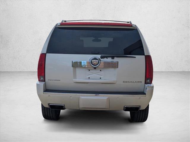 Used 2014 Cadillac Escalade Platinum AWD/4WD image 7