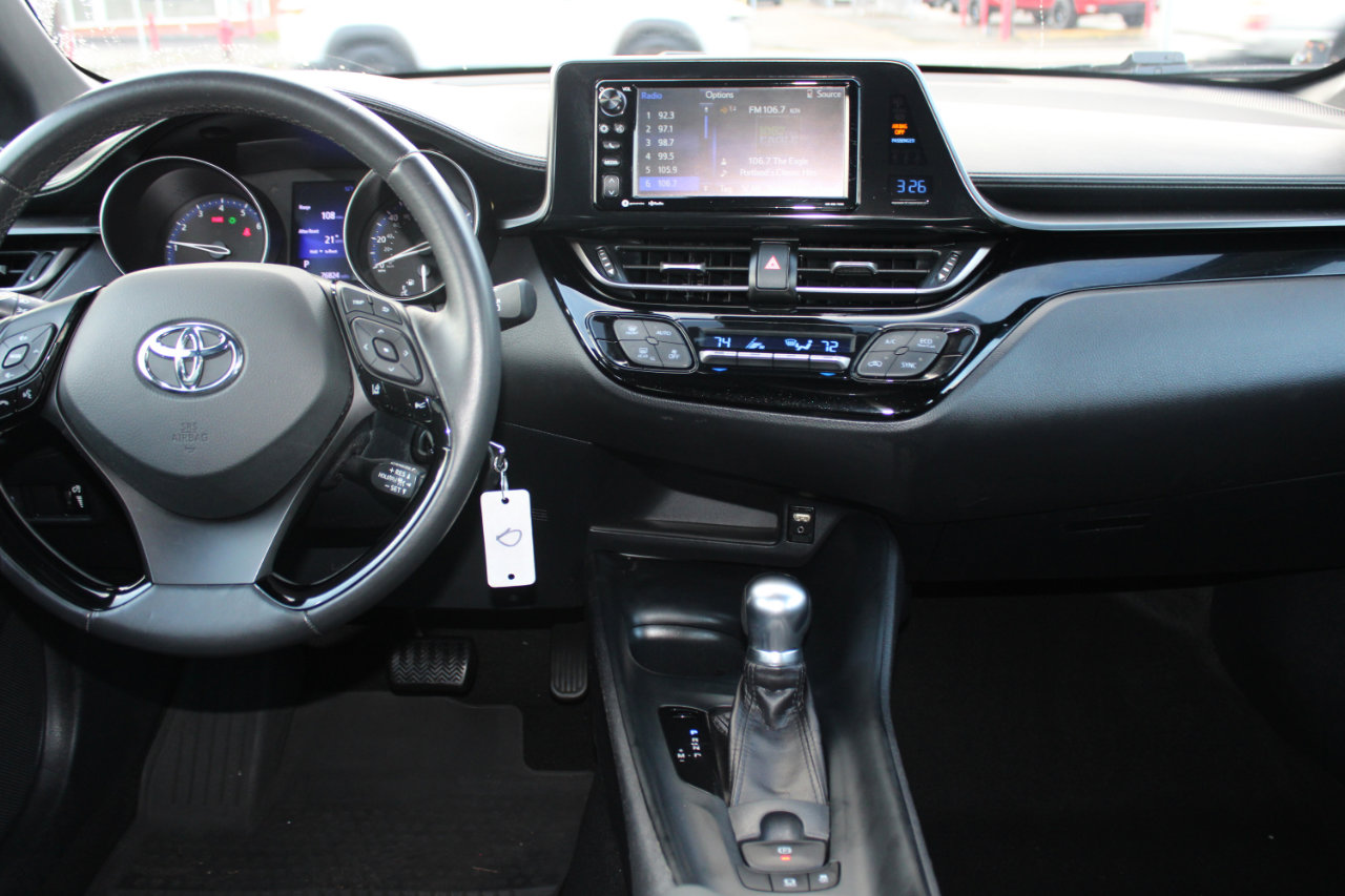 Used 2018 Toyota C-HR image 11