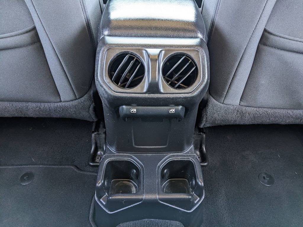 Used 2020 Jeep Wrangler Unlimited Sport S image 35